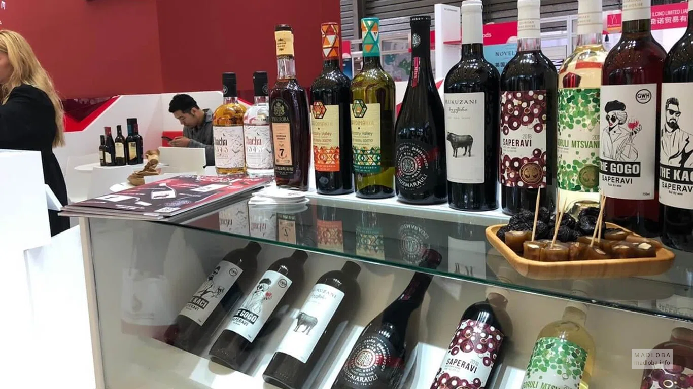 Витрина грузинских вин в Грузинском Винном доме