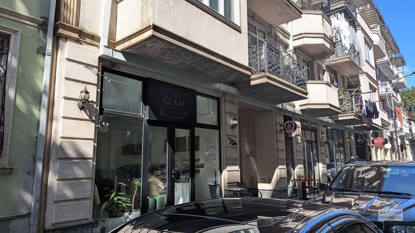 Салон красоты "Glam factor" в Батуми