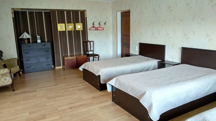 Guest house (Avaliani st. 27a)