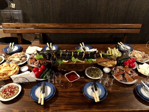 Ужин в гостинице "Hotel Queen"