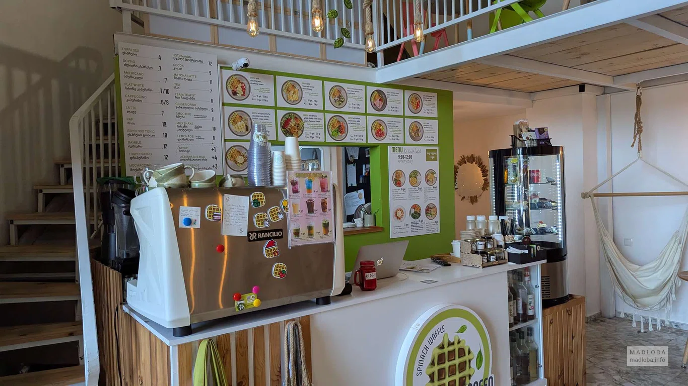 Green Waffle в Батуми — кафе с вафлями и завтраками