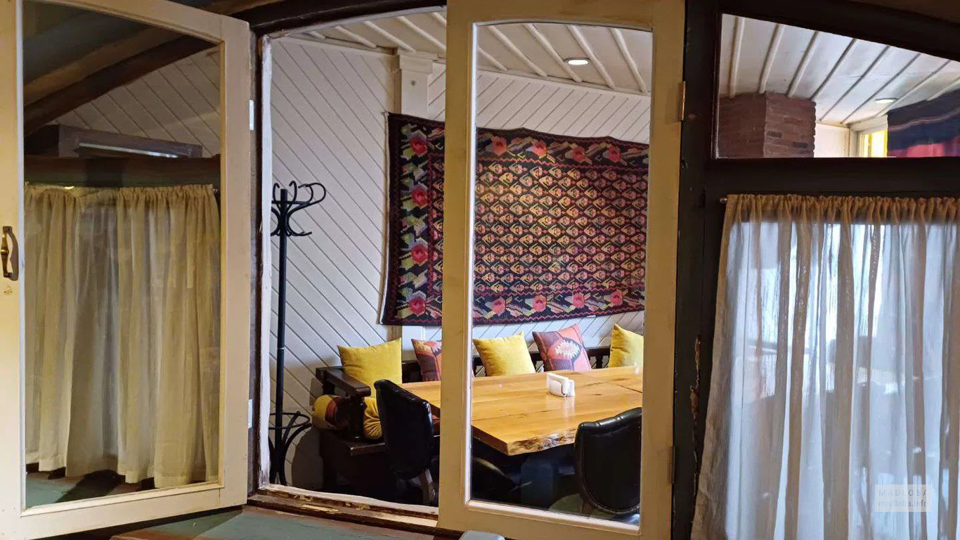ресторан Georgian House в Тбилиси