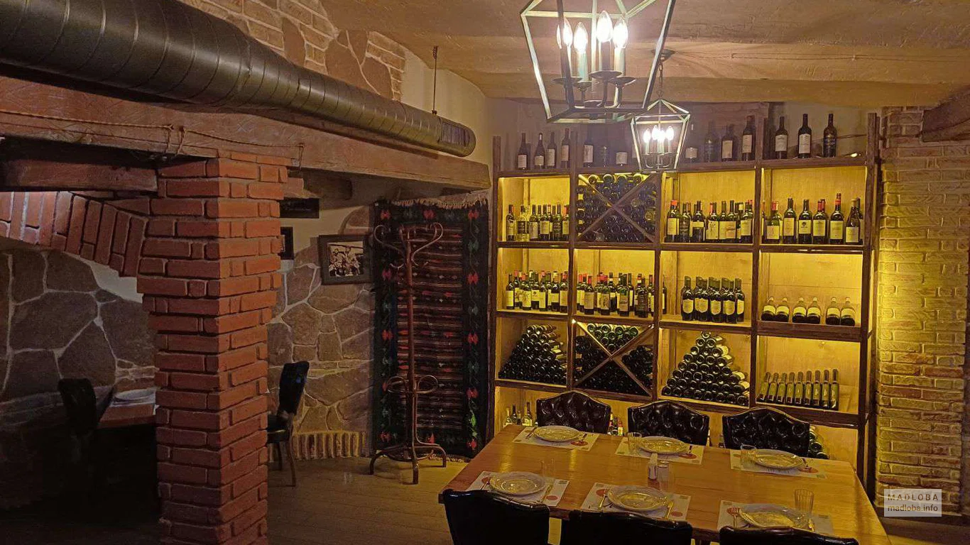 винный погреб в ресторане Грузинский дом