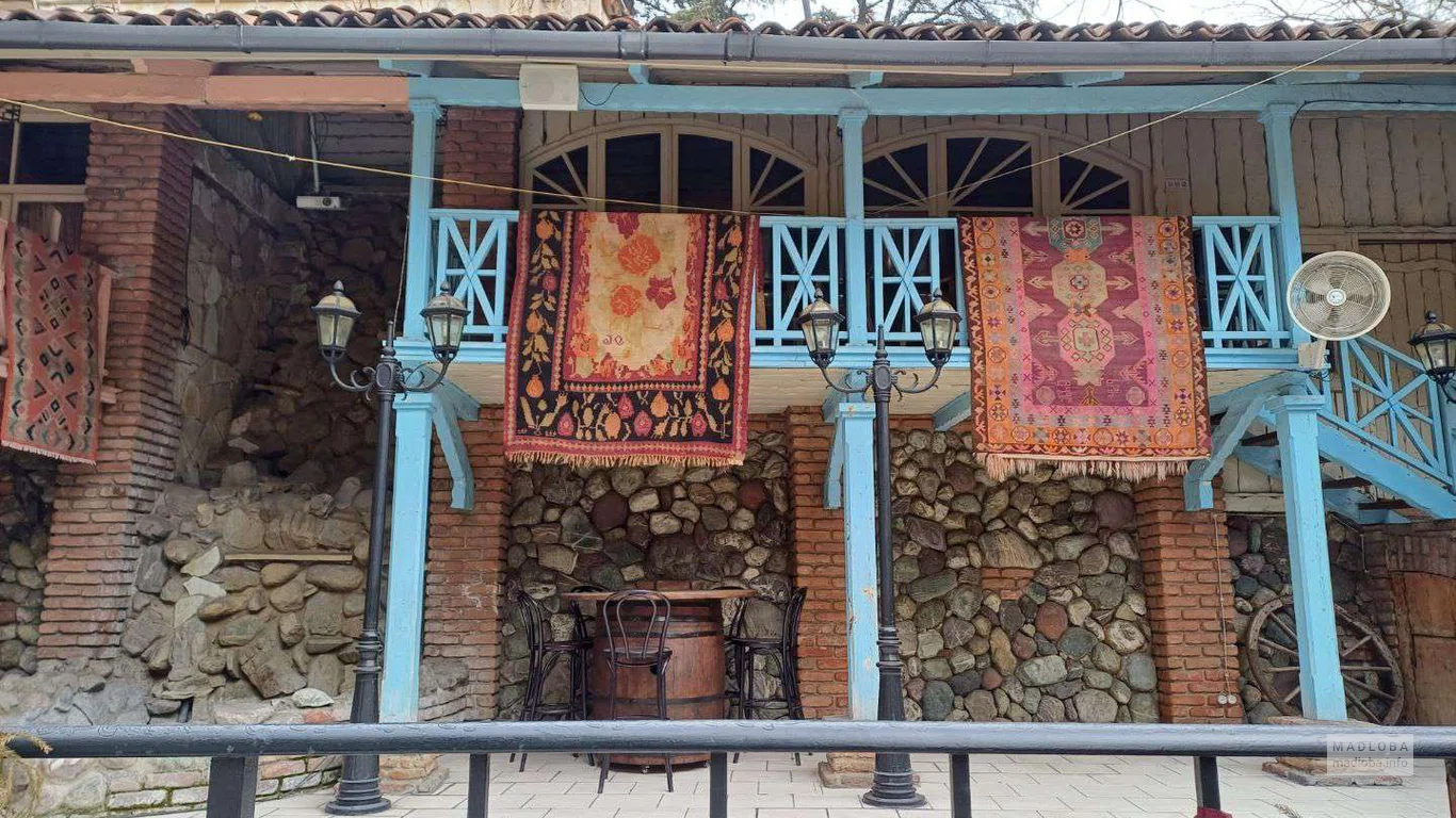 здание ресторана Georgian House