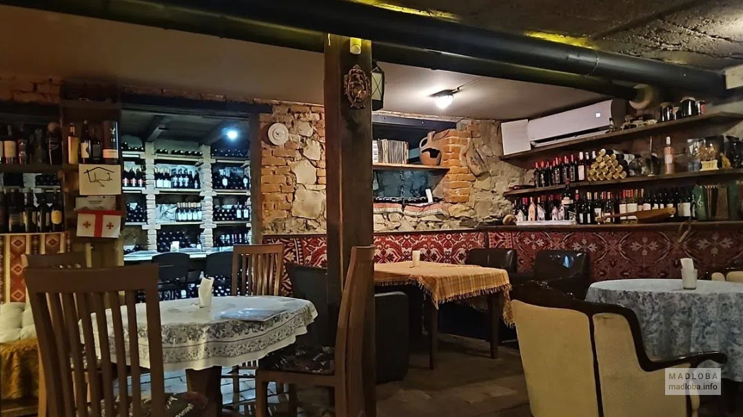 Грузинский ресторан "At home"