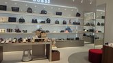 Guess Outlet Village