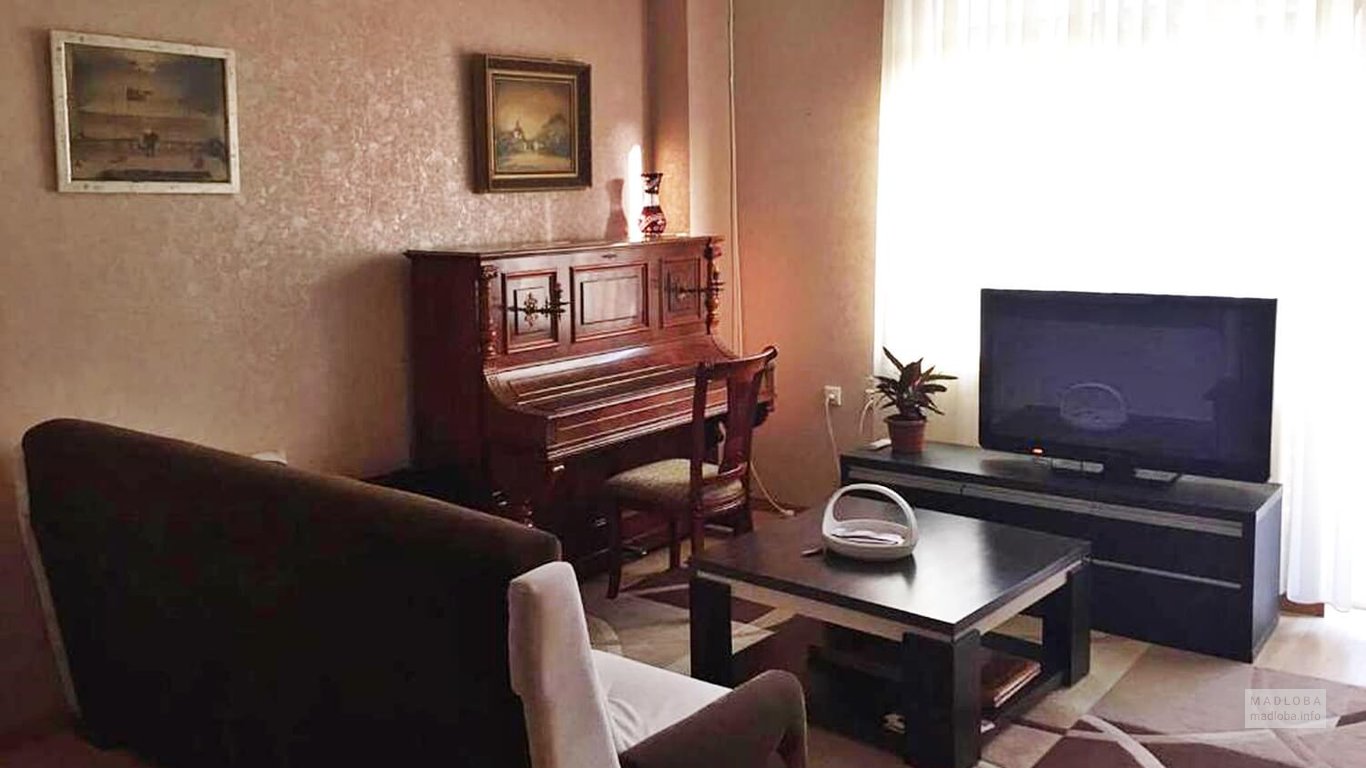 Фортепиано в грузинском отеле