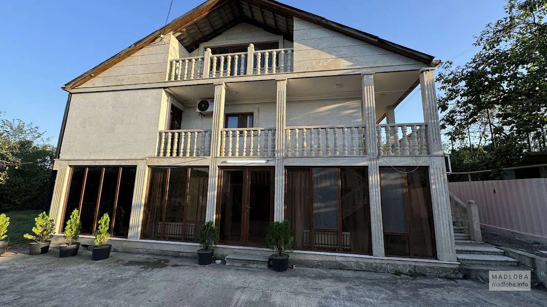 Guest House Gardenia — уютный отдых в частном доме с садом