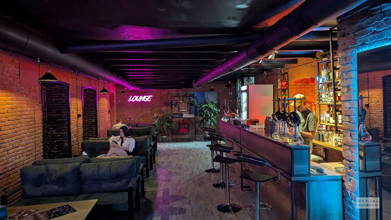 HOOKAH FRIENDS — кальянная в Тбилиси