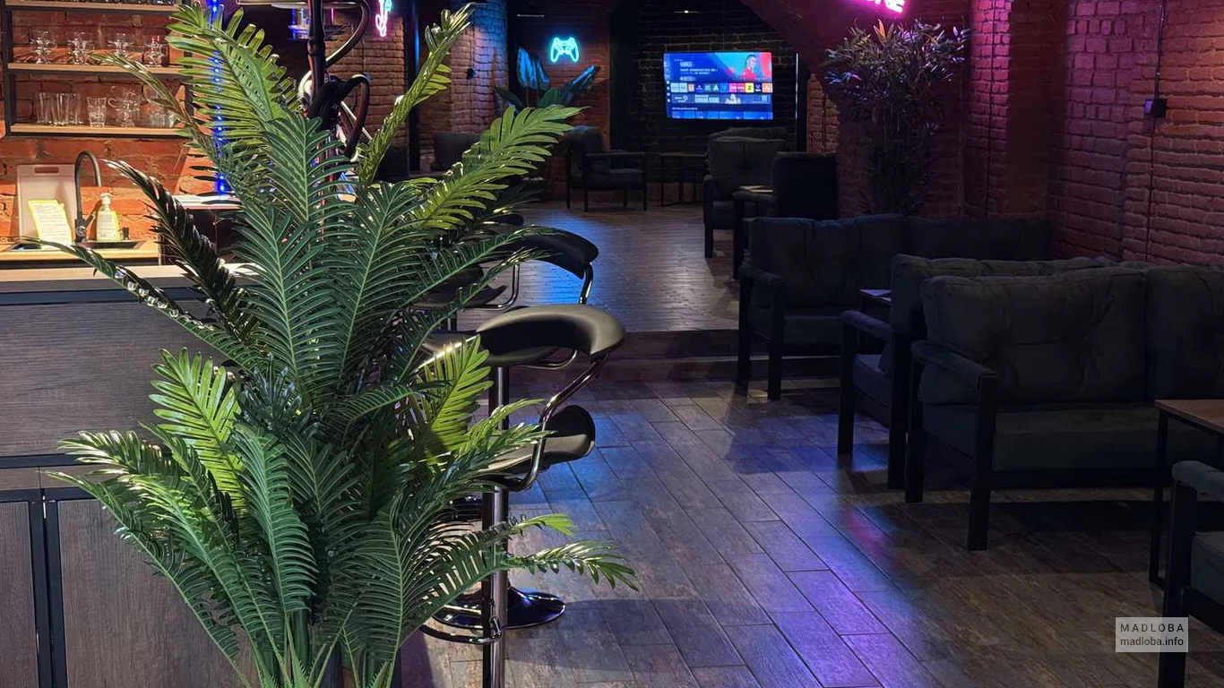 HOOKAH FRIENDS — кальянная в Тбилиси