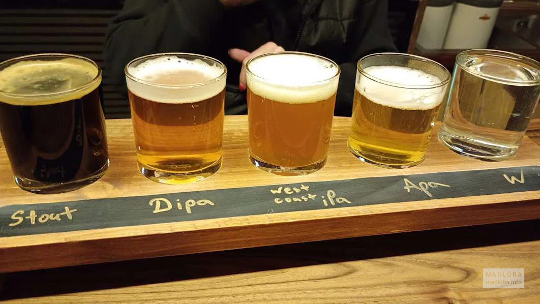 Дегустация пива в баре HOPA TAPROOM