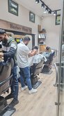 Has-an barber shop