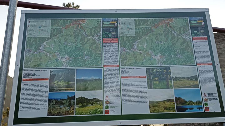 Sign and map "Hiking trails in Tori and Chobishevi"