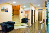 Hotel Holiday Villa