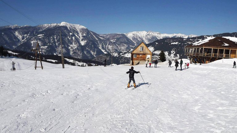 🏔 Preparations for the ski resort in Georgia are in full swing.