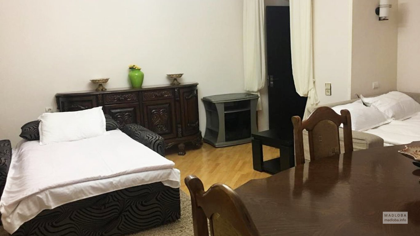Общий вид комнаты в Hostel Zeinabi