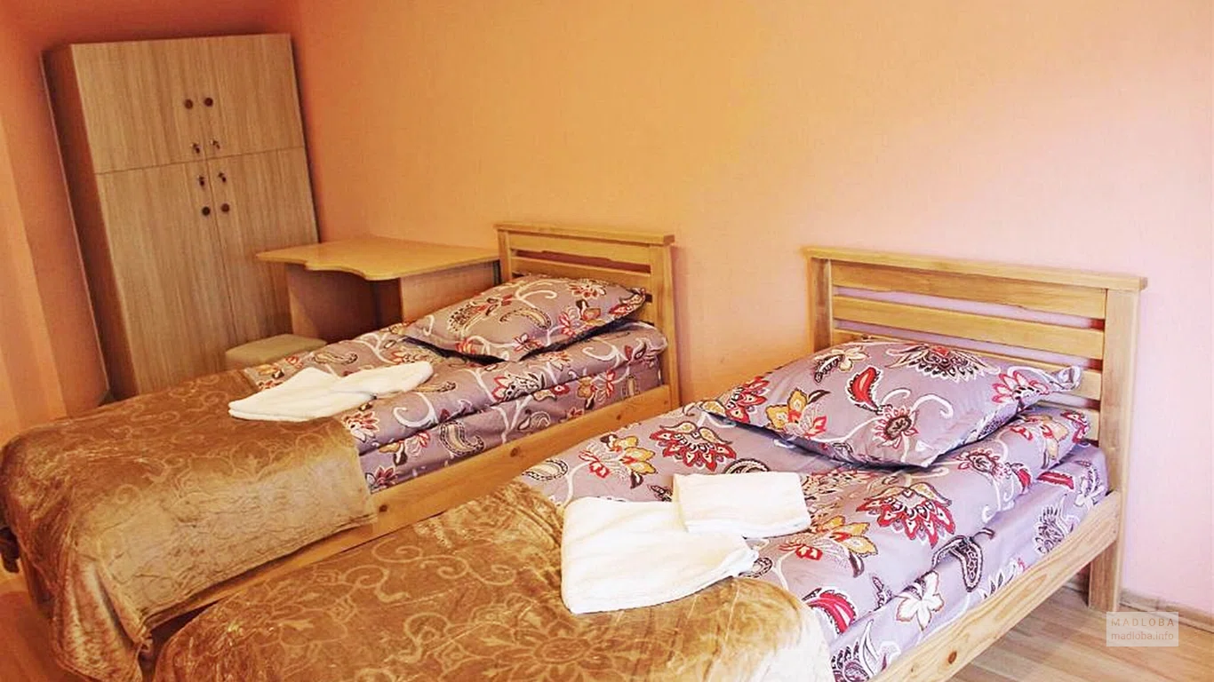 Кровати в хостеле Зодиак в Тбилиси