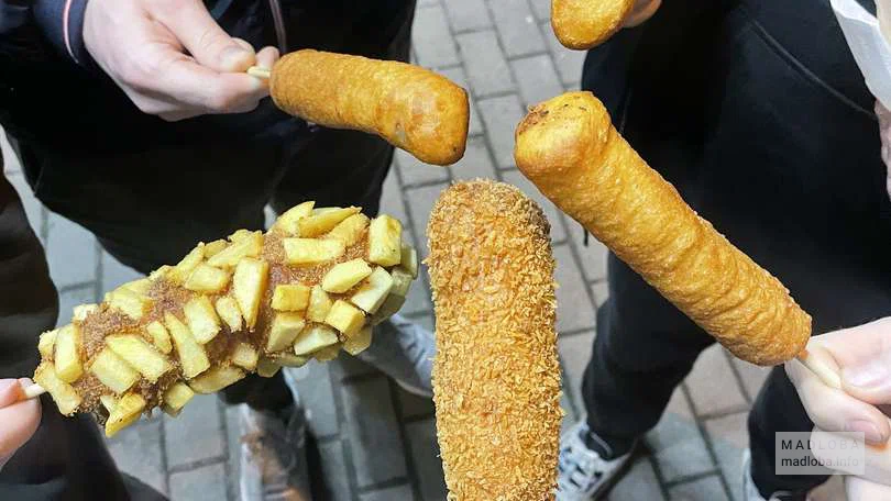 Доставка фастфуда "Hot Corn Dogs"