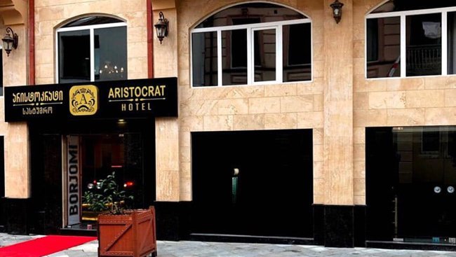 Aristocrat 4*