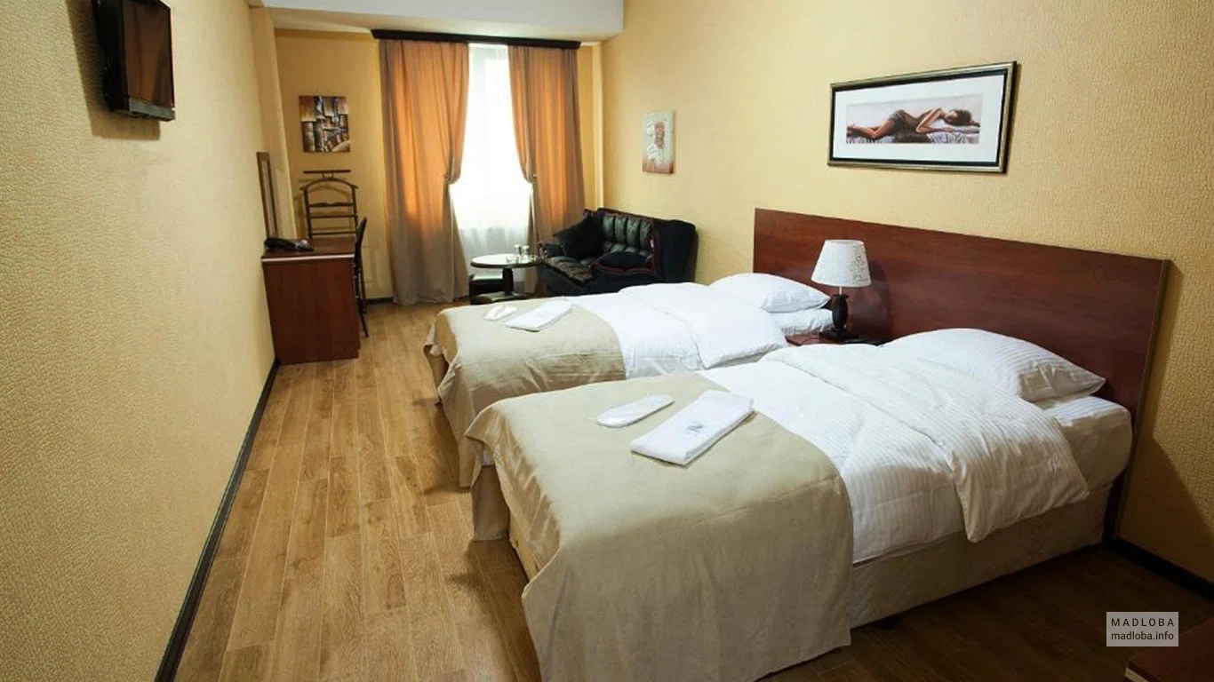 Hotel Lords спальные места в номере Тбилиси