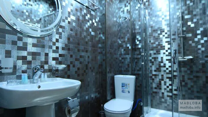 Ванная комната в Hotel Aristocrat Batumi