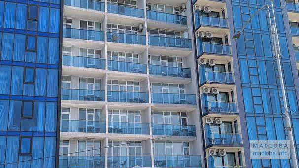 Отель Black sea недалеко от моря в Батуми