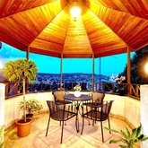 Iliani Hotel