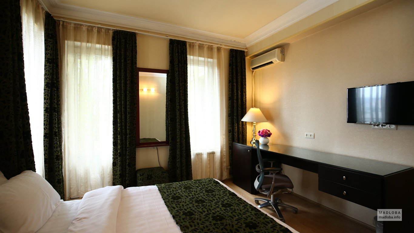 Номер в Hotel Iliani в Тбилиси