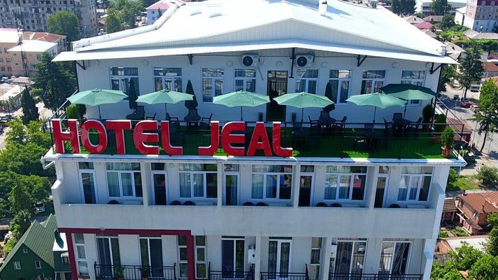 HOTEL JEAL