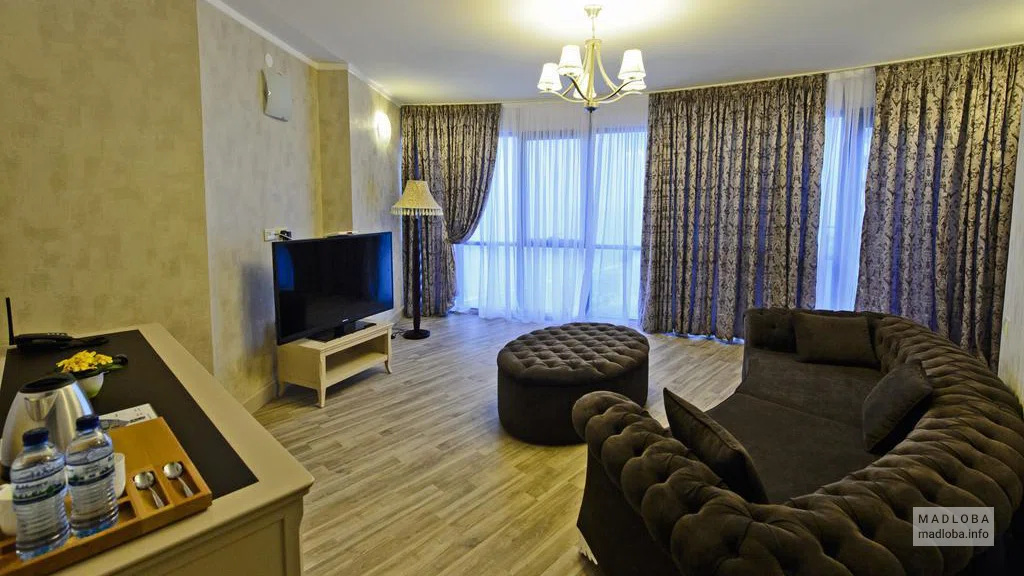 Интерьер номера в I.A.R. Hotel Batumi