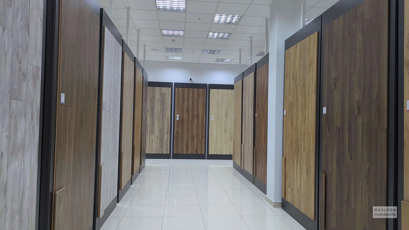 Большой выбор покрытия для ванной комнаты в IDEAL Trade Center Батуми