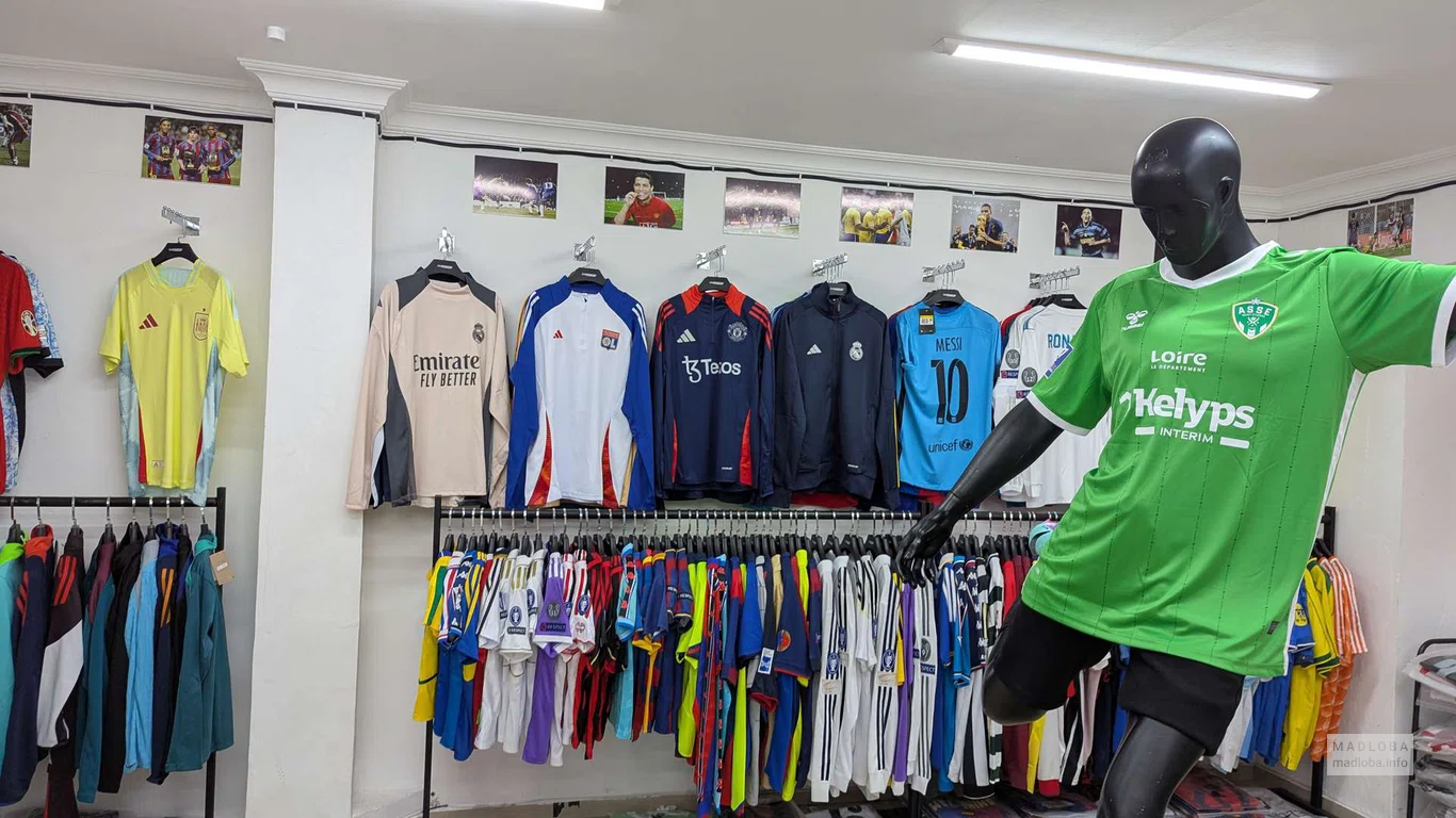 Магазин футбольной экипировки "Jassport" интерьер