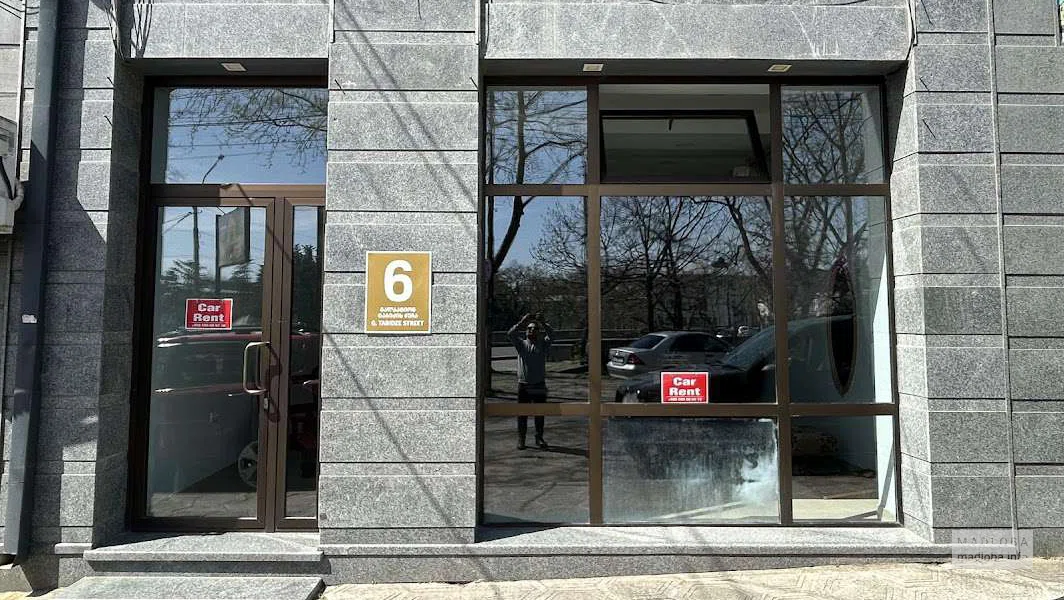 Офис проката и аренды автомобилей Jonrentcar в Кутаиси