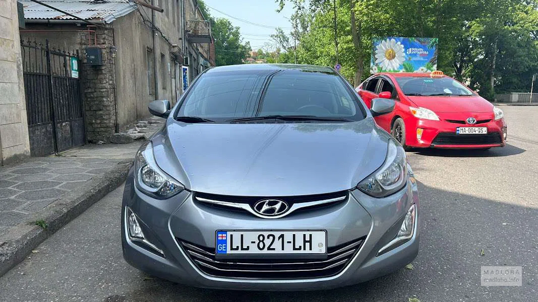 Автомобиль в аренду от Jonrentcar