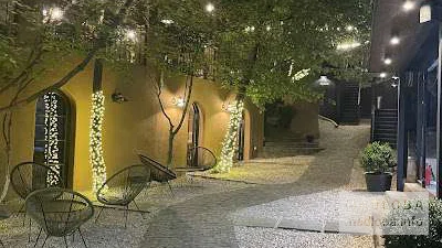 Ресторан Kaklebi на шоссе Цхнети в Тбилиси