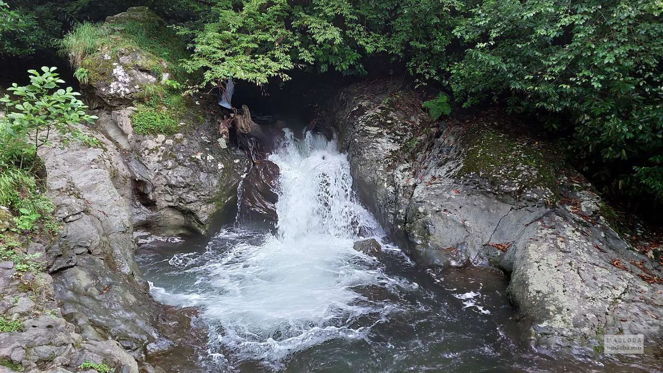 Водопад в каньоне Гвалашара