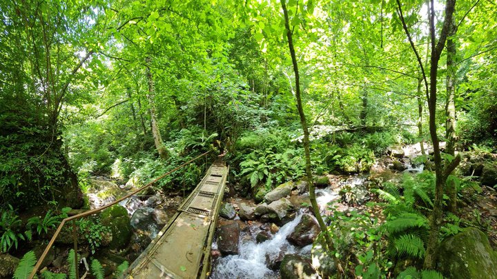 Kapnistavi Waterfall