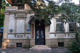Karvi Hostel & Suites