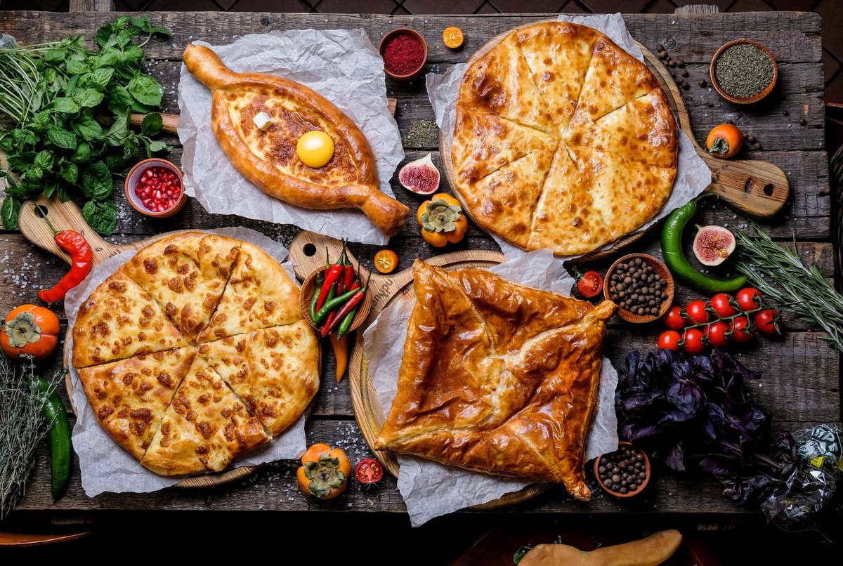 Khachapuri_Gruziya