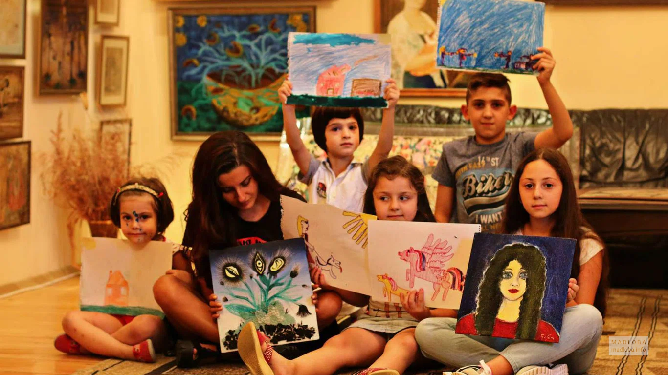 Художественная студия Кристины Робакидзе