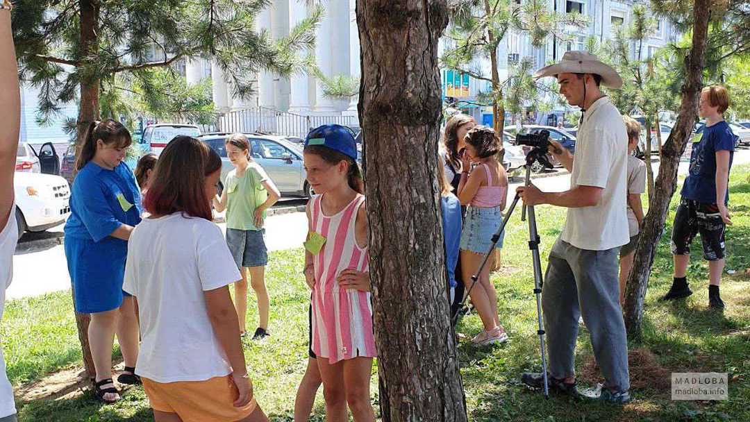 Занятия на свежем воздухе в Batumi Film School