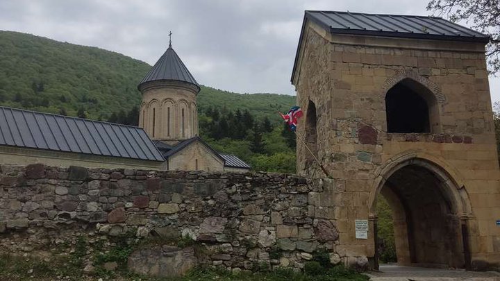 Kintsvisi Convent in honor of St. Nino