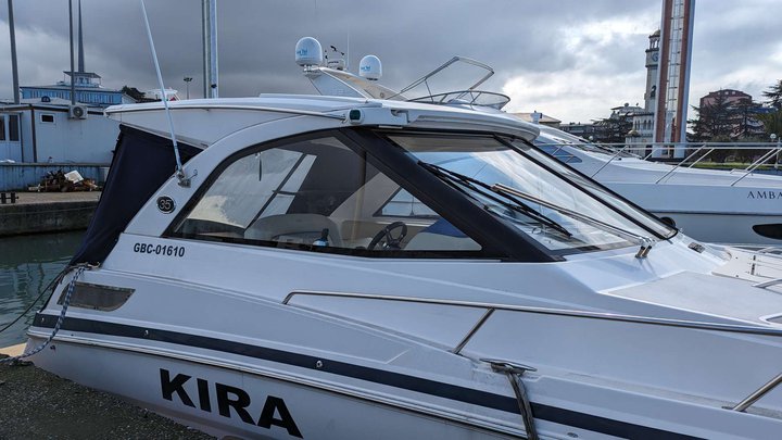 Яхта "Kira"