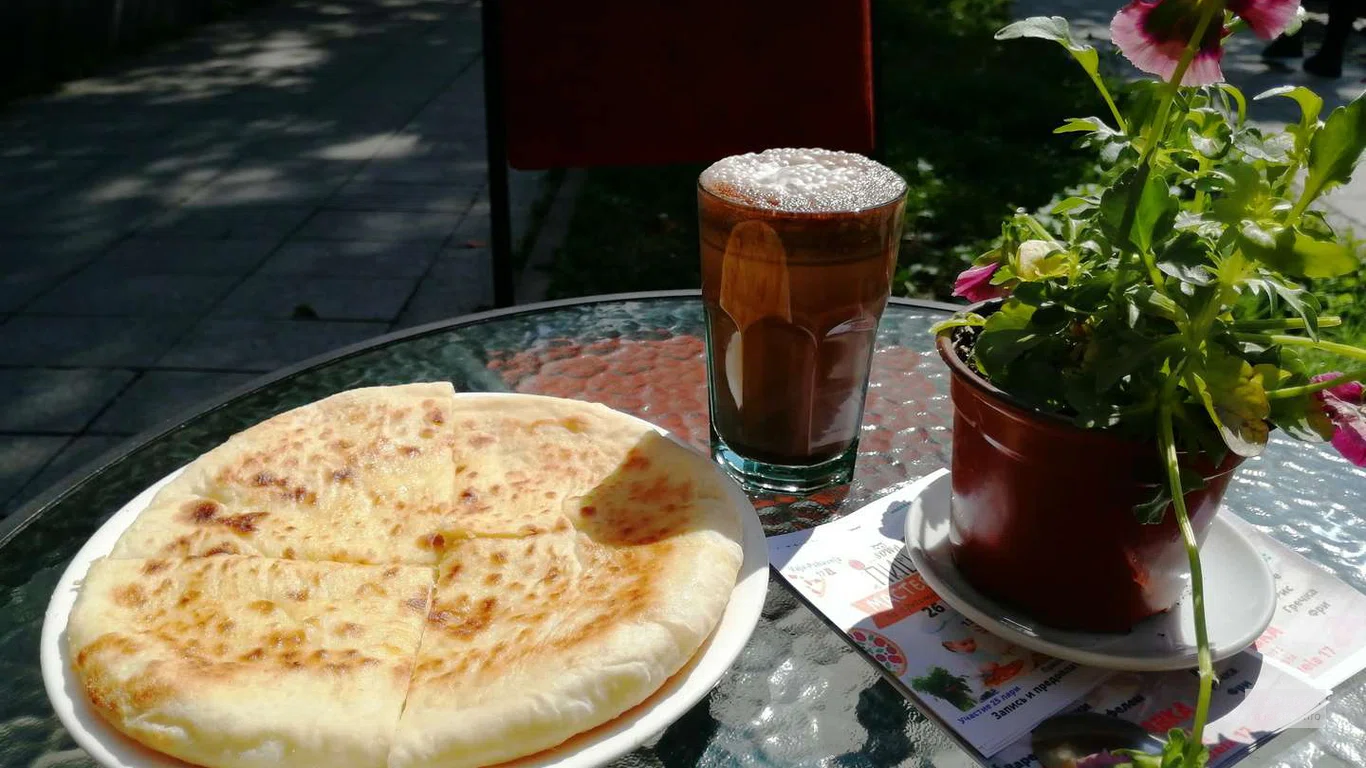 Завтрак в кофейне Cafe Sowa