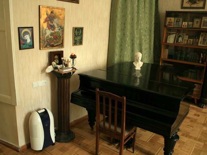 Музей Мераба Костава в Тбилиси