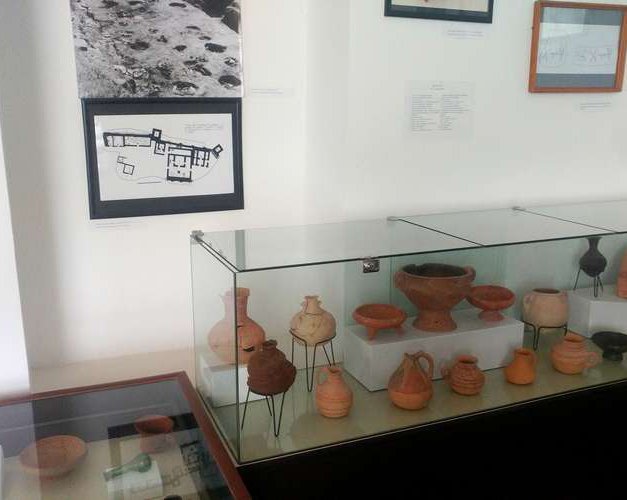 Краеведческий музей Каспи - находки из Цихиа-Гора.jpg