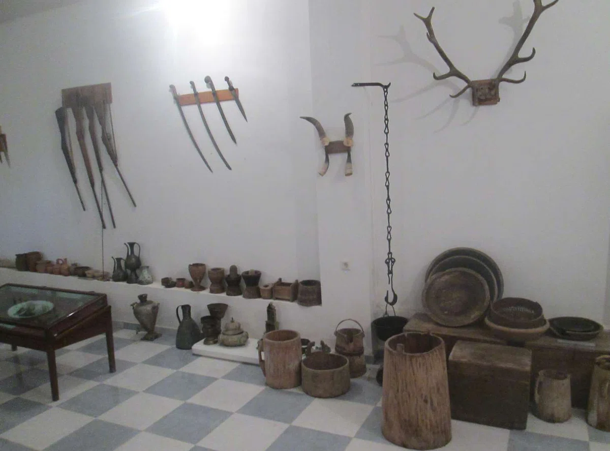 Краеведческий музей в Багдати - 04.jpg