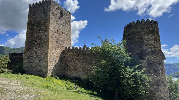 Ananuri Fortress