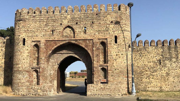 მეფის ირაკლი II-ის სასახლე (ბატონის-ციხე)