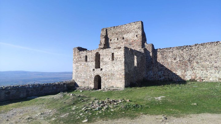 Крепость Манави